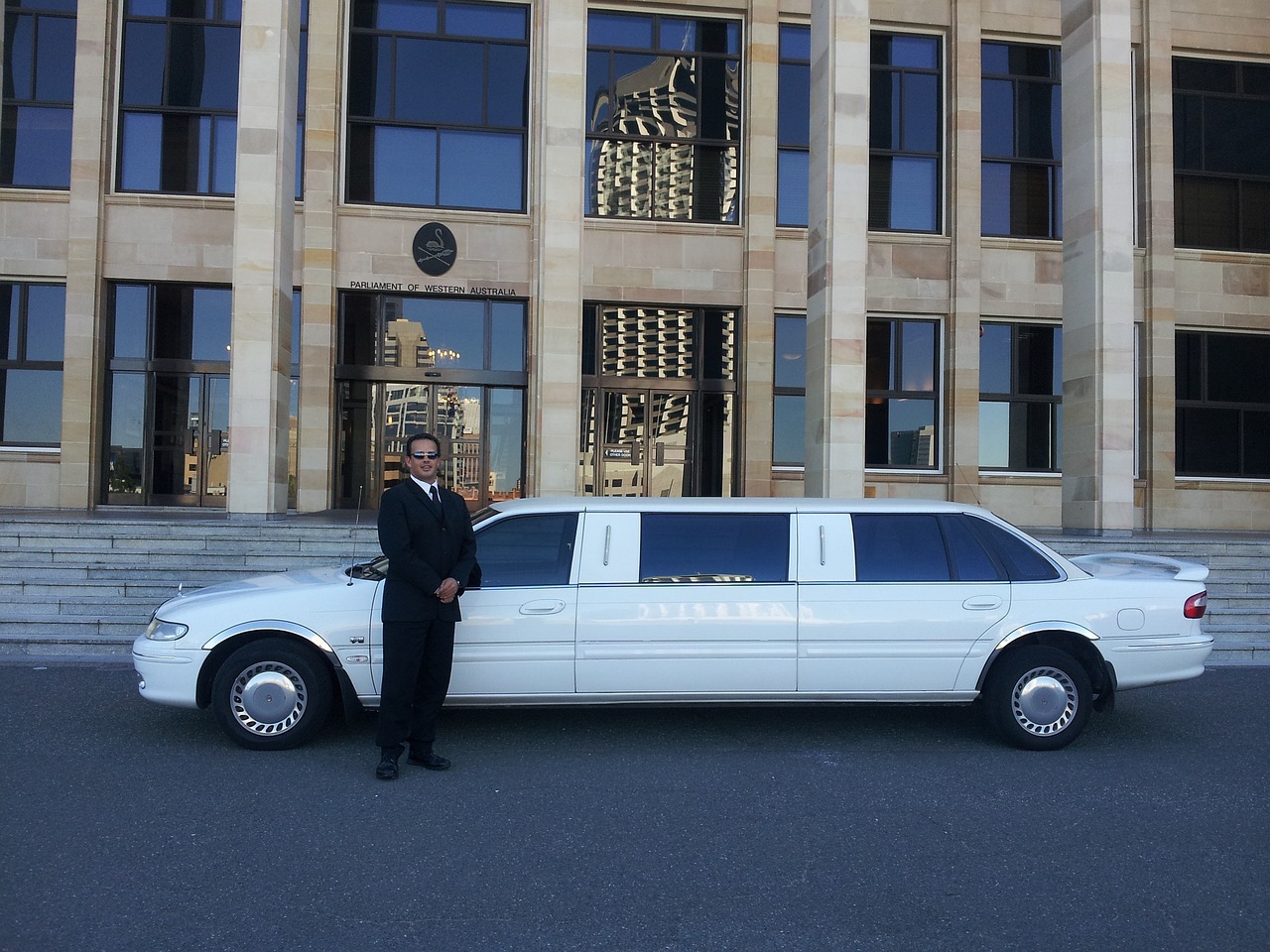 limousine car